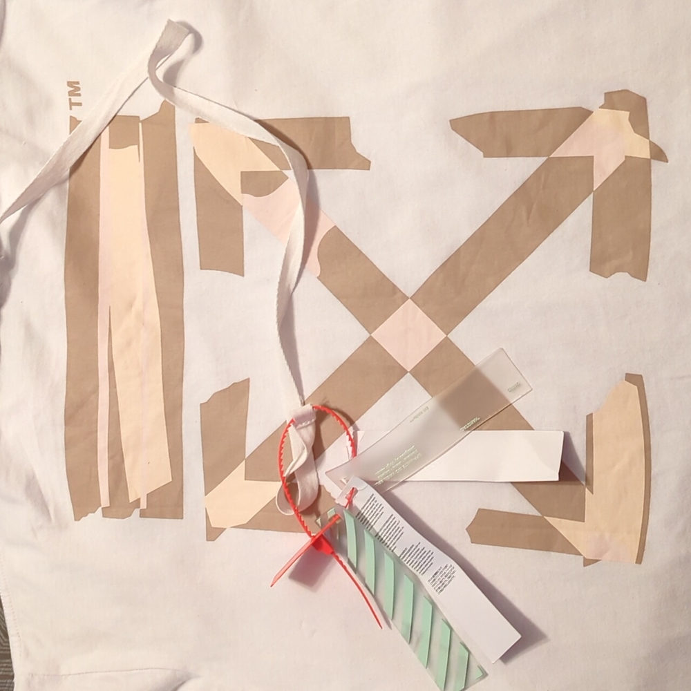 Main Label Off White - Picture 7 of 15